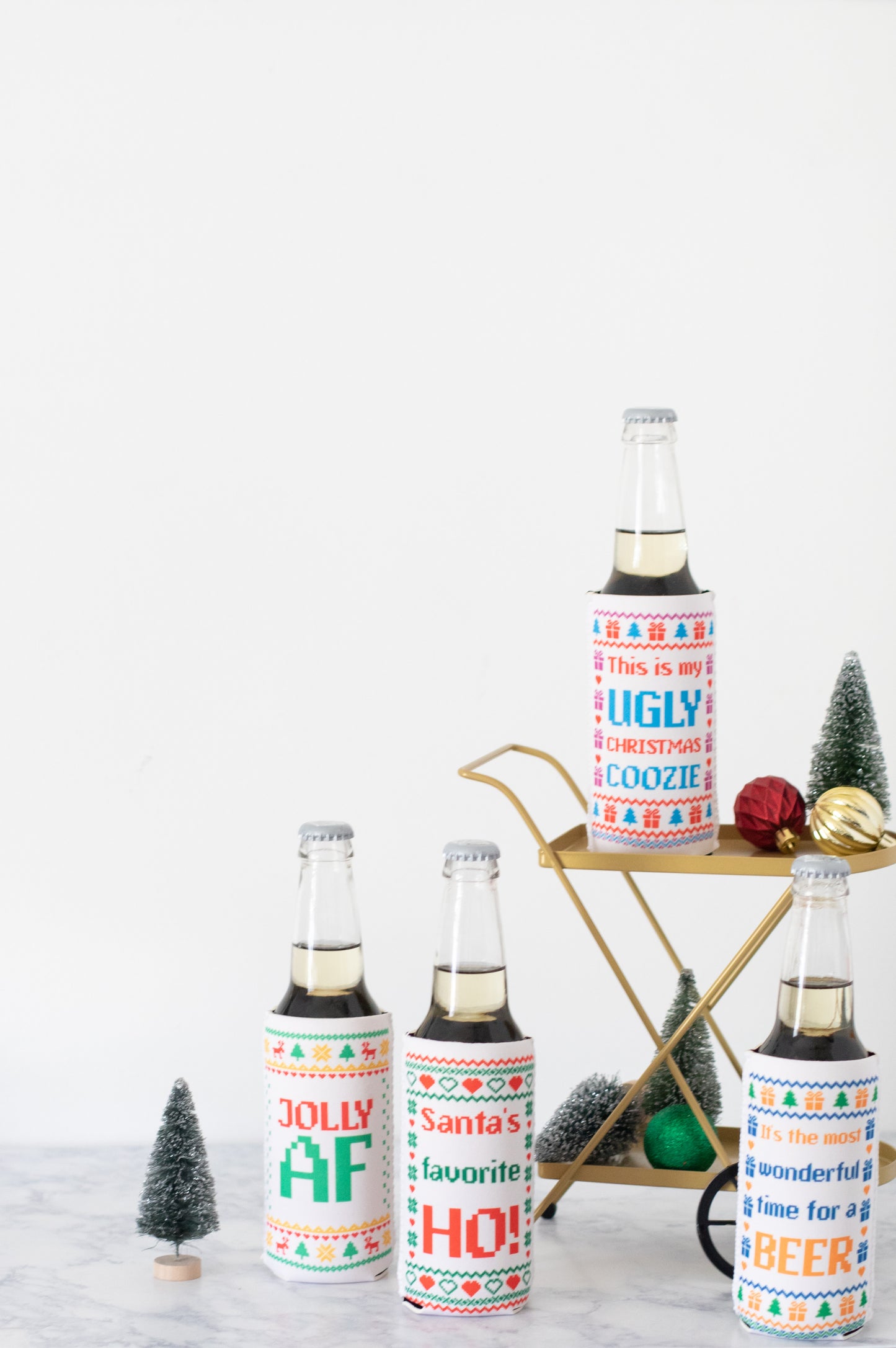 Ugly Christmas Sweater Can Cooler: Customizable Holiday Fun for Your Festive Drinks!